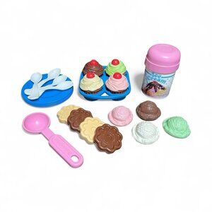 Vintage Fisher Price Fun With Food Cupcakes and Ice Cream Desserts W/ Plates